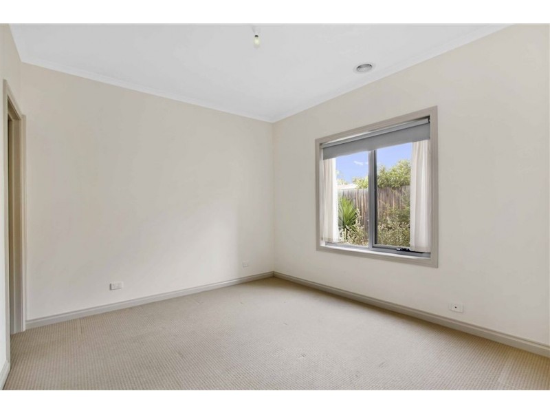 2/16 Asquith Street, Reservoir VIC 3073