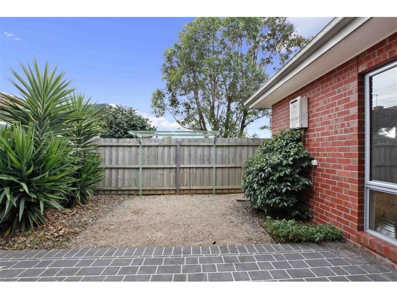 2/16 Asquith Street, Reservoir VIC 3073