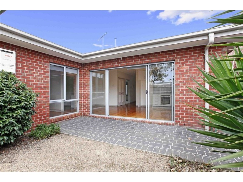 2/16 Asquith Street, Reservoir VIC 3073