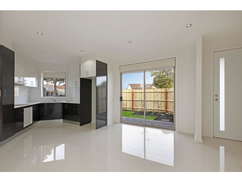 3/2 Vasey Avenue, Lalor VIC 3075