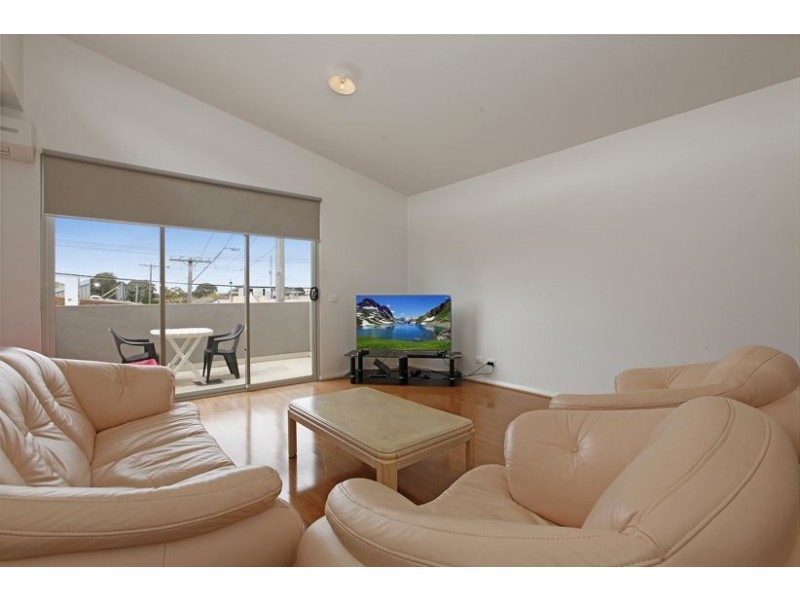 3/2 Glenroy Road, Glenroy VIC 3046