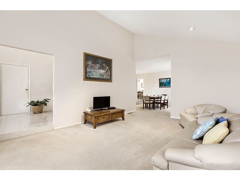 6 Jaguar Court, Epping VIC 3076