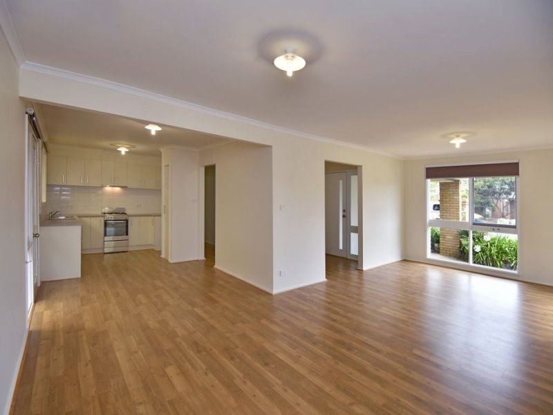 2 Kelvin Grove, South Morang VIC 3752