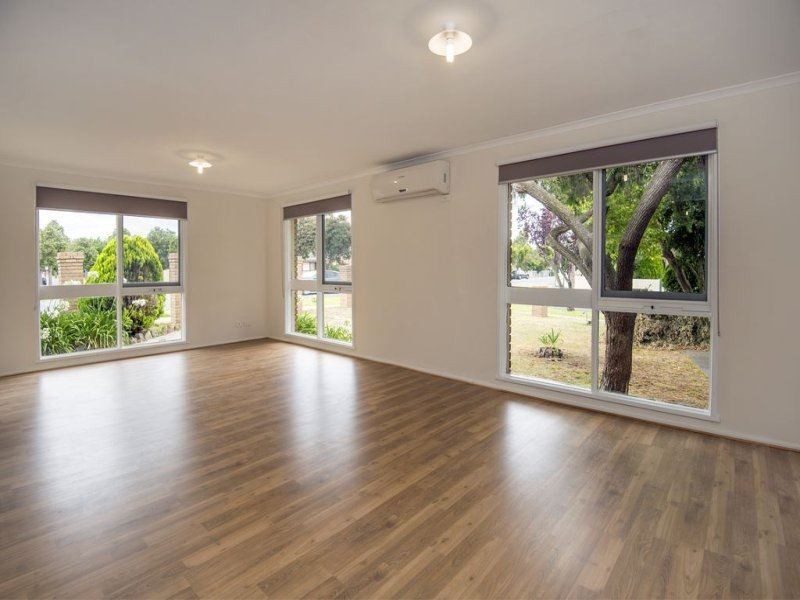 2 Kelvin Grove, South Morang VIC 3752
