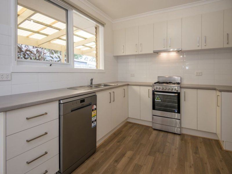 2 Kelvin Grove, South Morang VIC 3752