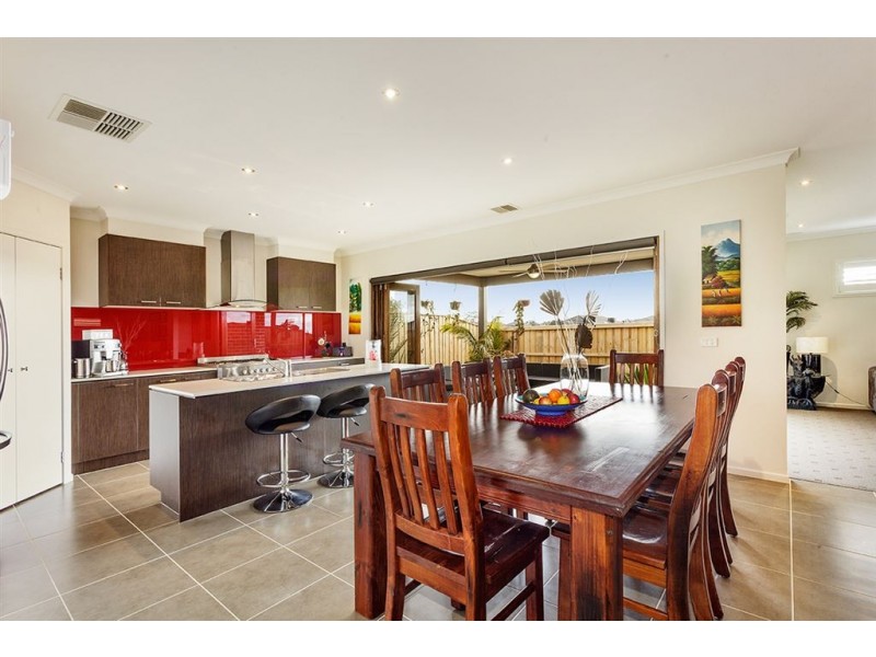 36 Silverstone Circuit, Epping VIC 3076