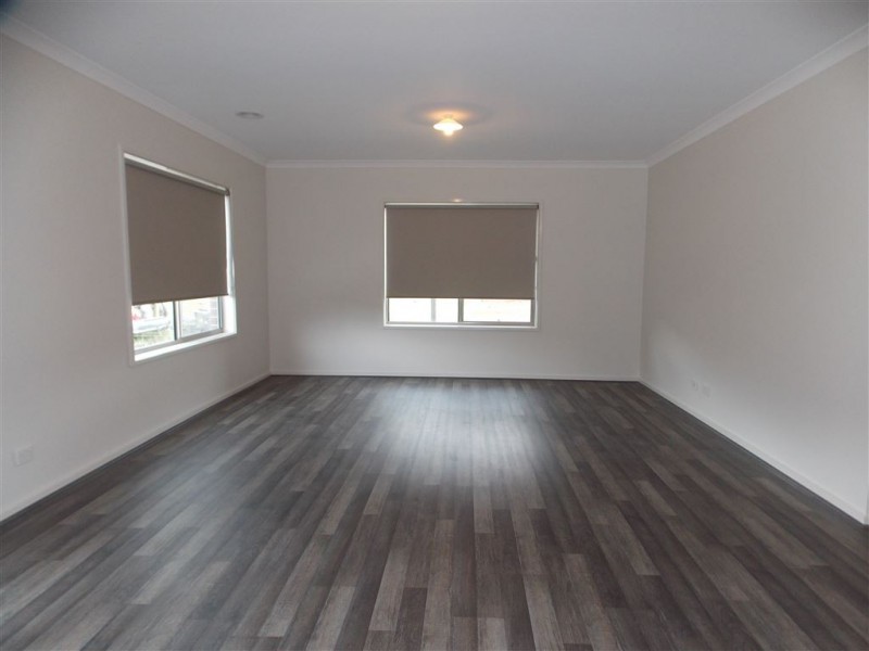3 Kingscote way, Epping VIC 3076