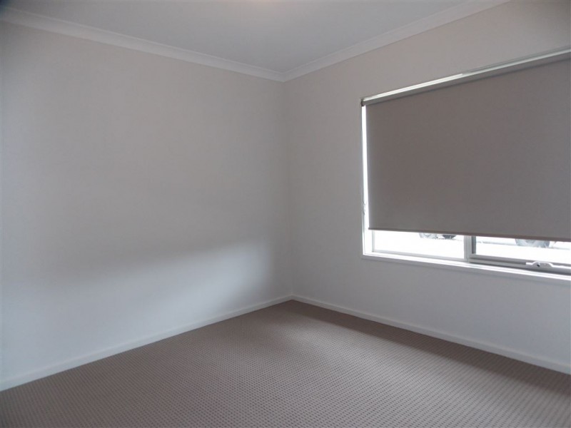 3 Kingscote way, Epping VIC 3076