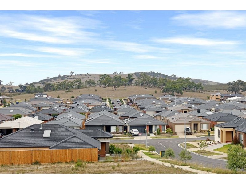 22 Greenside Way, Mernda VIC 3754