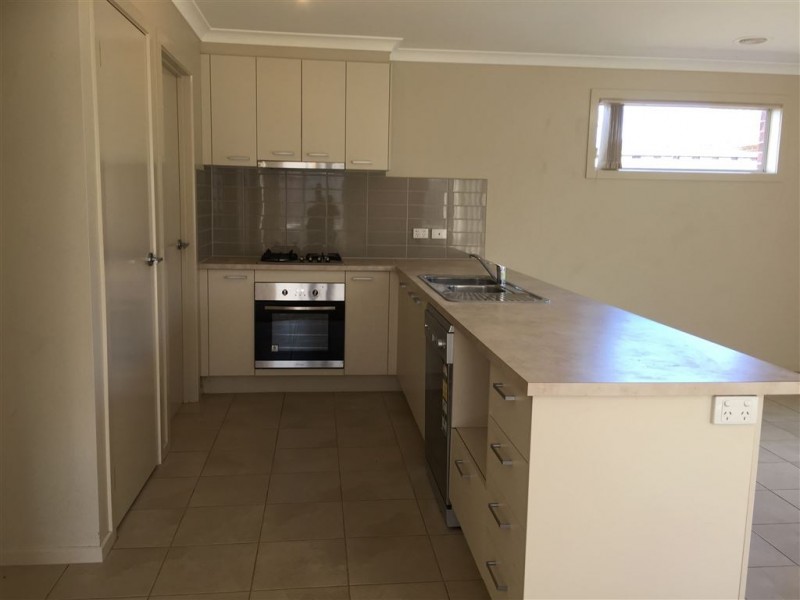 50 Ardenal Crescent, Lalor VIC 3075