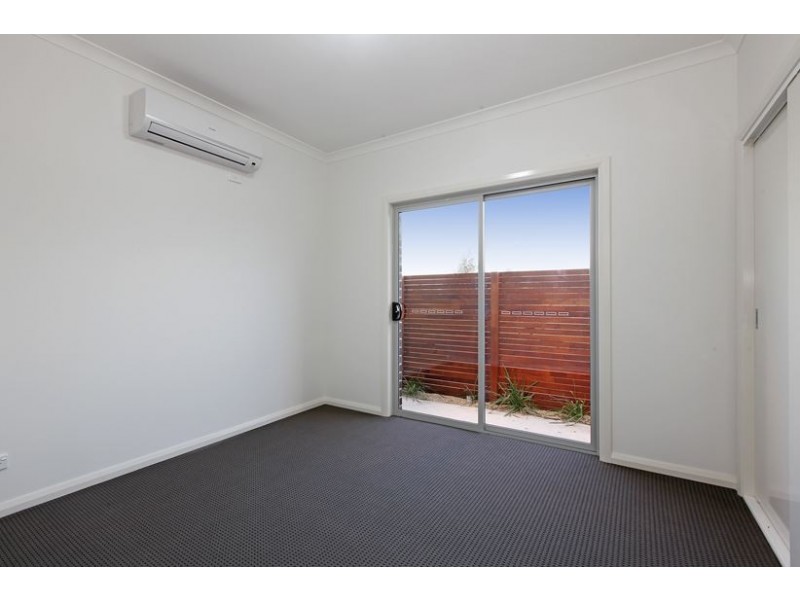 200R Mosaic Drive, Lalor VIC 3075