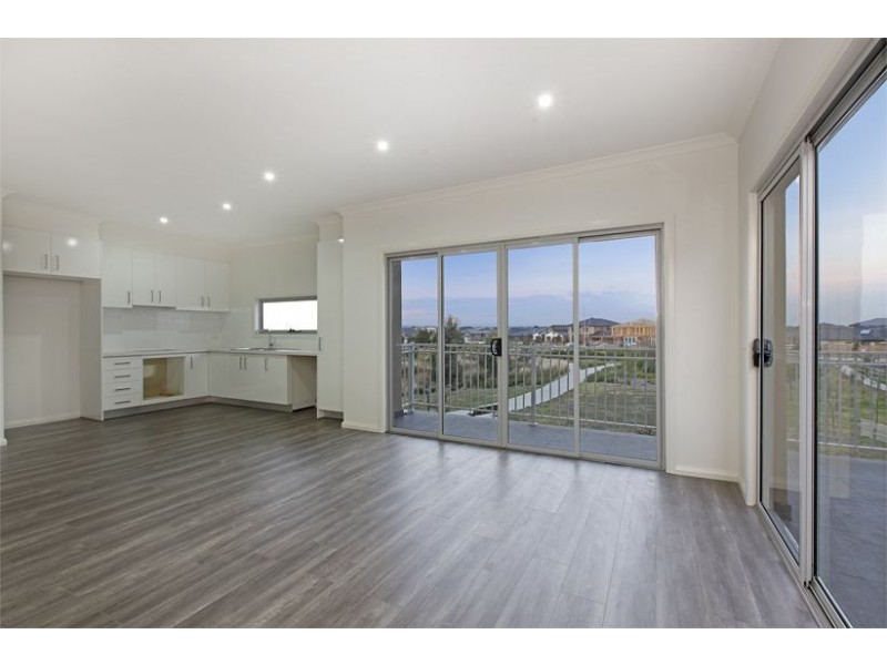 200R Mosaic Drive, Lalor VIC 3075