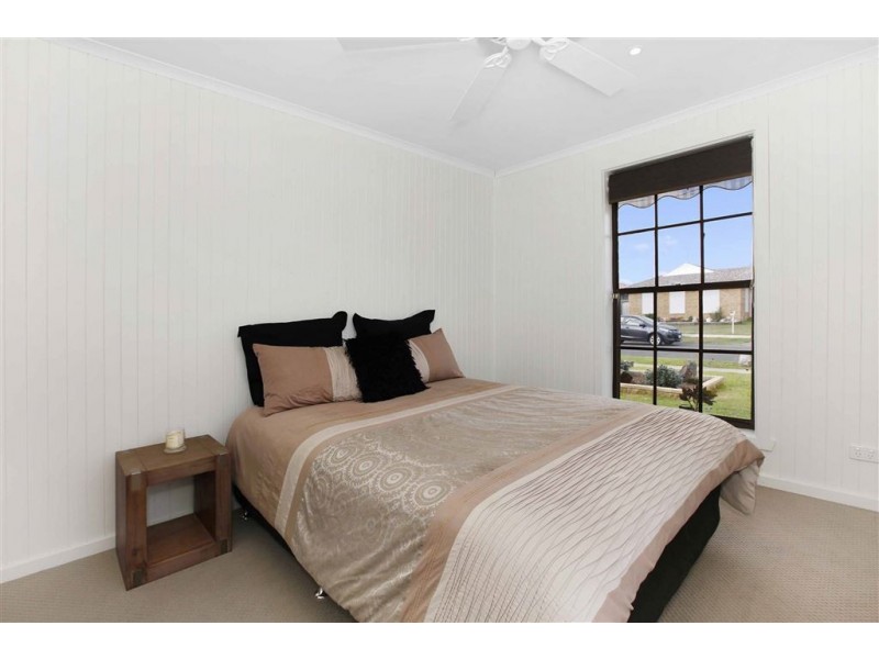 8 Tunbridge Crescent, Lalor VIC 3075