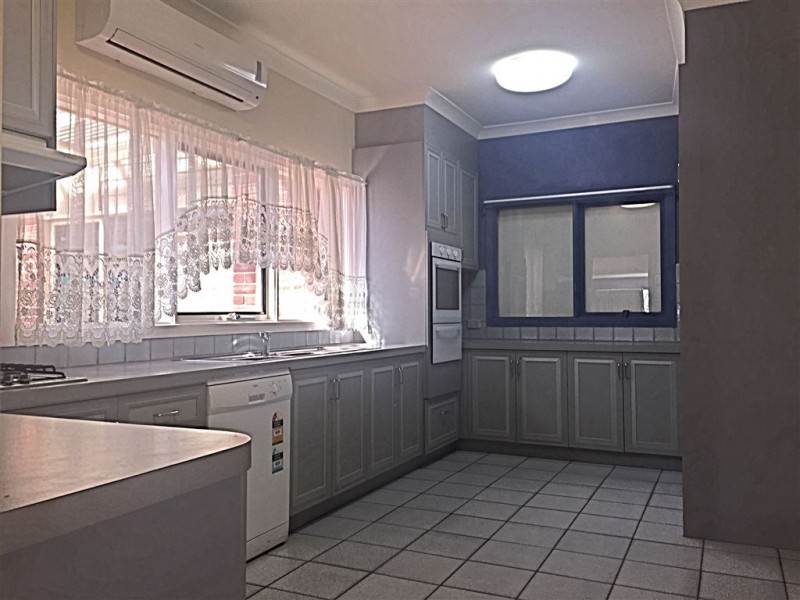 28 Charlotte Road, Mill Park VIC 3082