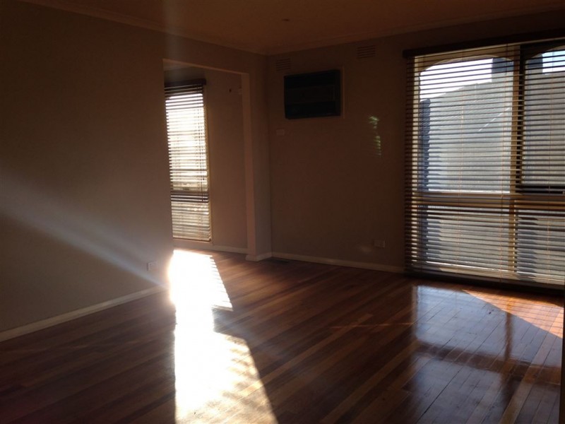 16 Ashford Crescent, Westmeadows VIC 3049