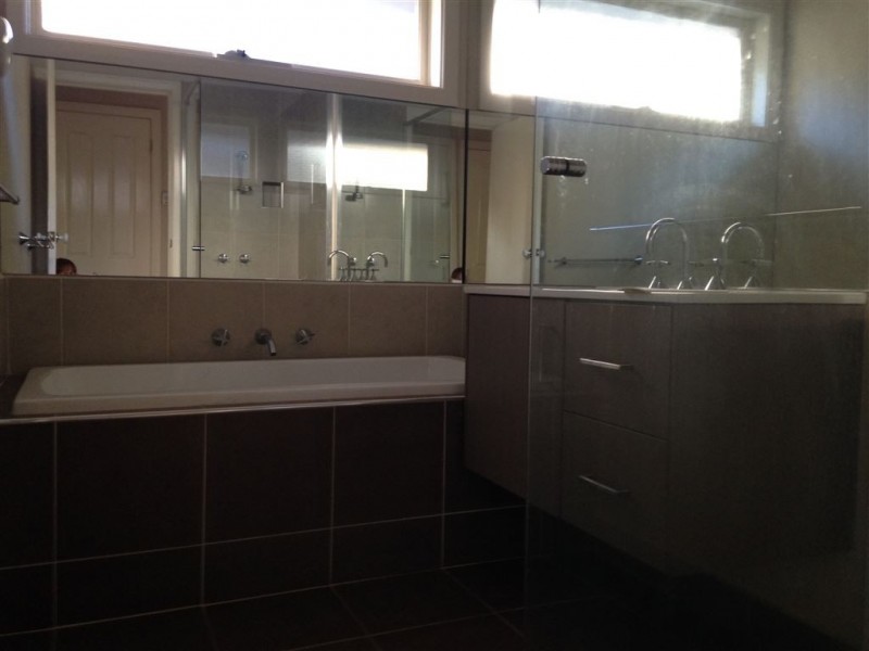 16 Ashford Crescent, Westmeadows VIC 3049
