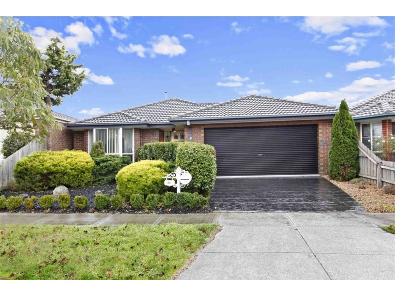 39 Rio Grande Drive, Roxburgh Park VIC 3064