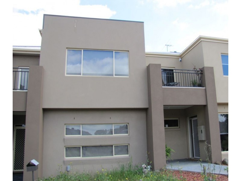 13 Tintern Terrace, South Morang VIC 3752