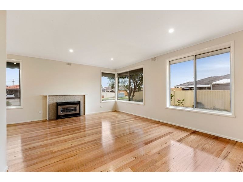 1 Bataan Court, Lalor VIC 3075