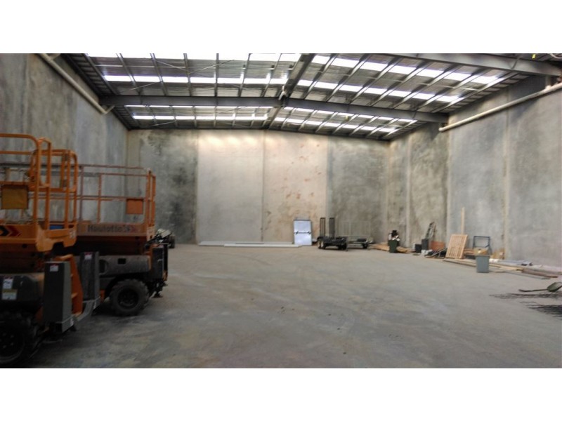 1/2 Latitude Boulevard, Thomastown VIC 3074