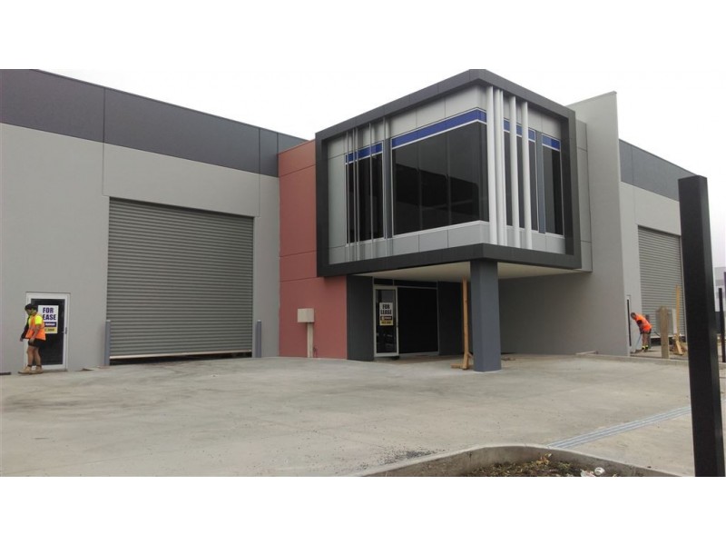 4/2 Latitude Boulevard, Thomastown VIC 3074