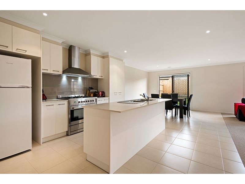 13 Sunstone Boulevard, Doreen VIC 3754