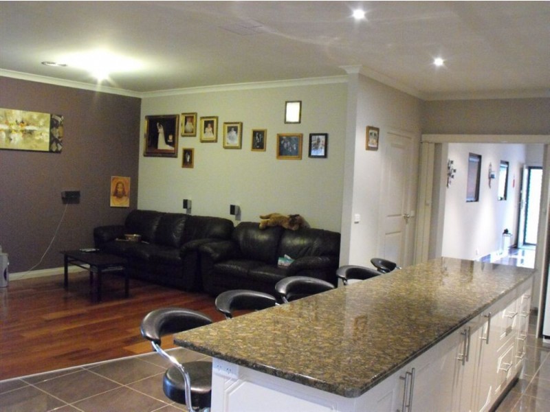 6 Vilcins View, Epping VIC 3076