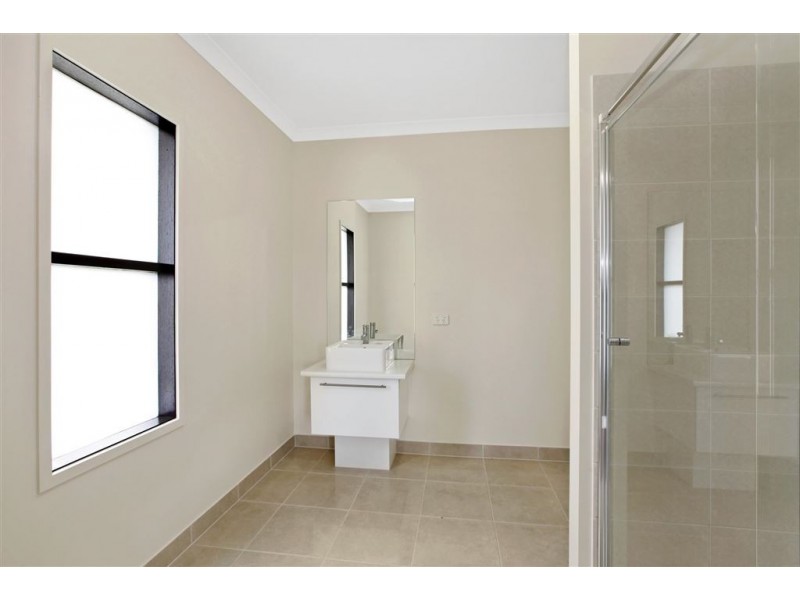 8 Coppice Street, Mernda VIC 3754