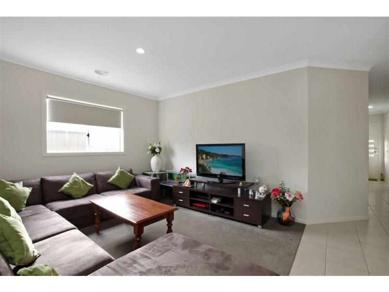 32 Grattan Street, South Morang VIC 3752