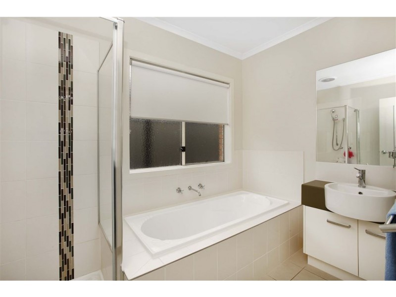 32 Grattan Street, South Morang VIC 3752