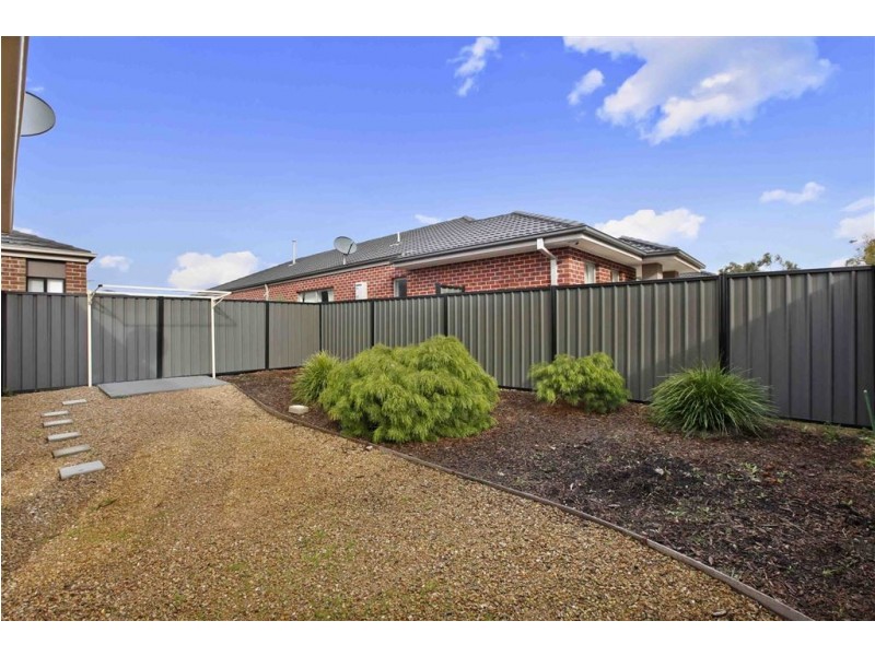 32 Grattan Street, South Morang VIC 3752