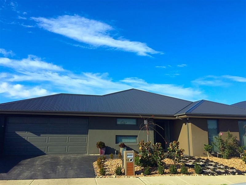 93 Moffat Drive, Lalor VIC 3075