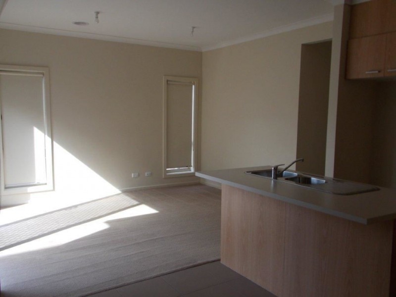 A/27 Glenorchy Way, South Morang VIC 3752