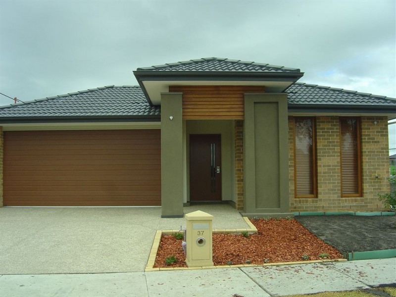 37 Kingscote Way, Epping VIC 3076