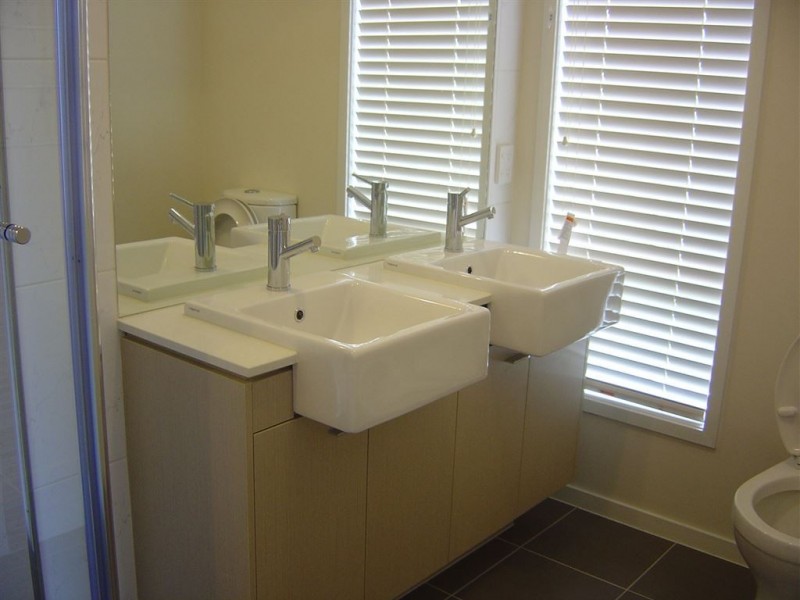 37 Kingscote Way, Epping VIC 3076