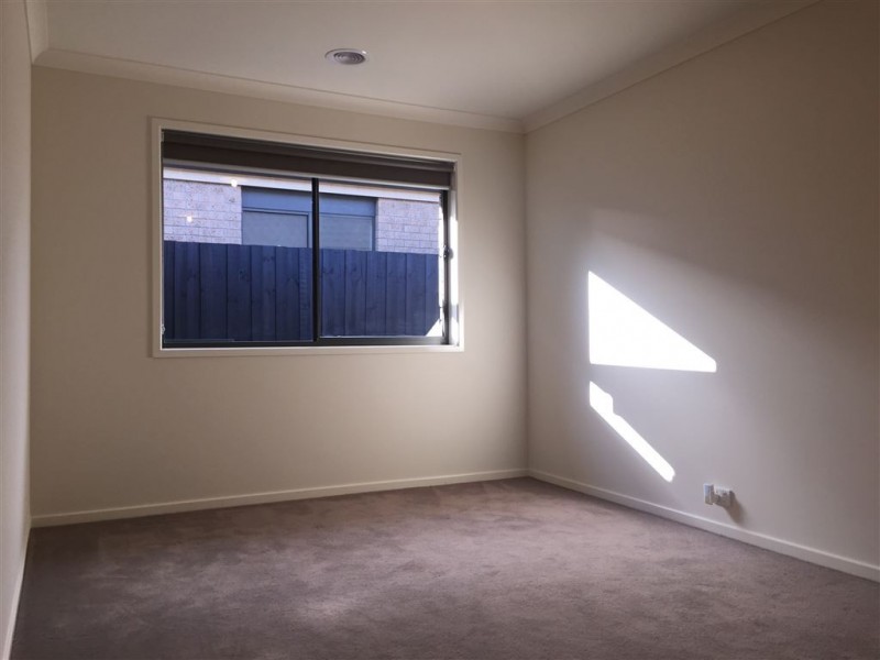 6 Branxholme Street, Epping VIC 3076