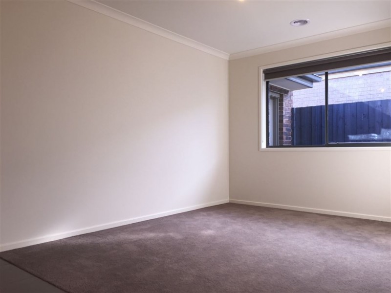 6 Branxholme Street, Epping VIC 3076