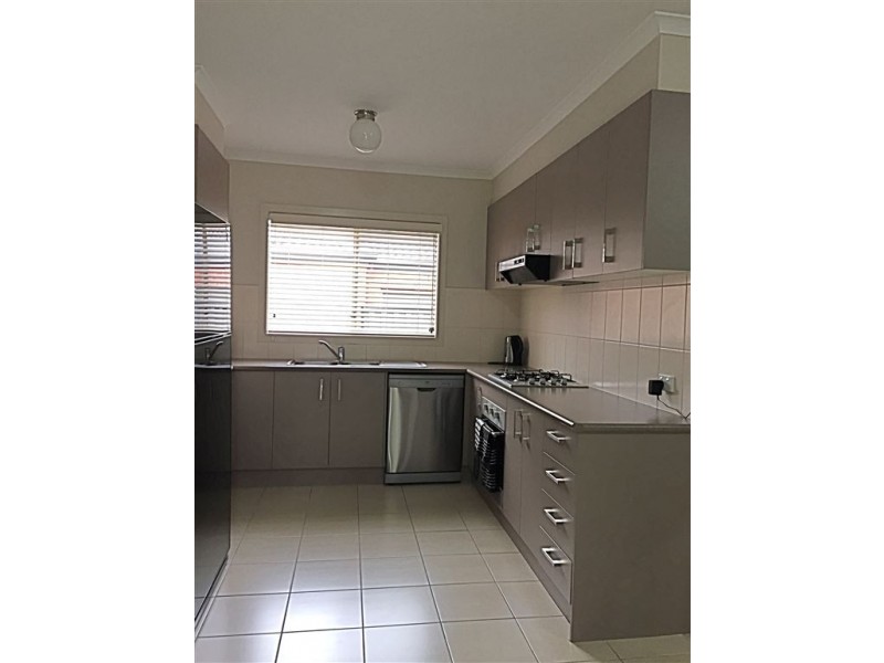 99 Cradle Mountain Drive, Craigieburn VIC 3064