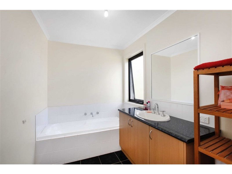 4 Whitty Lane, Sunbury VIC 3429