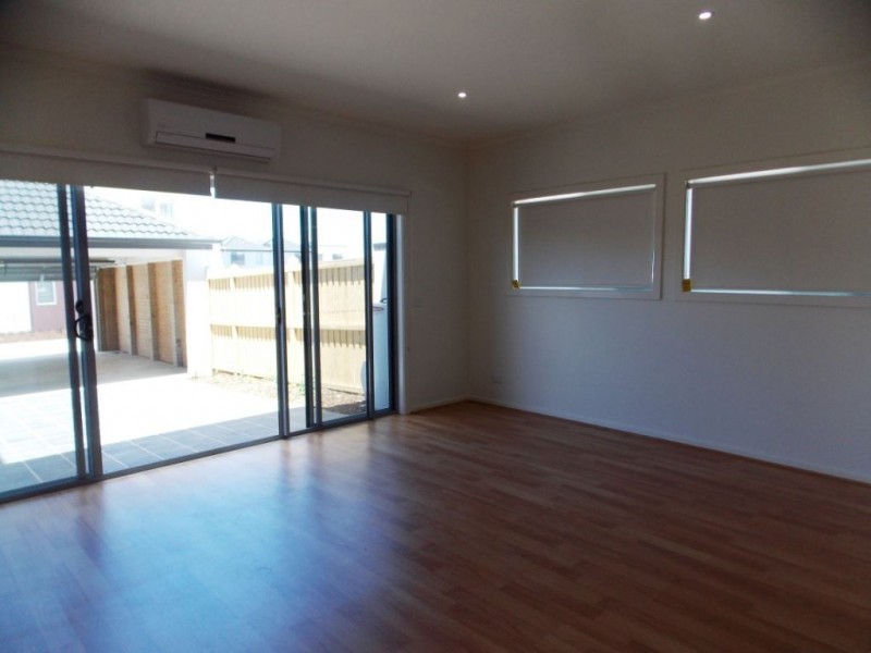 56 Cascade Terrace, Craigieburn VIC 3064