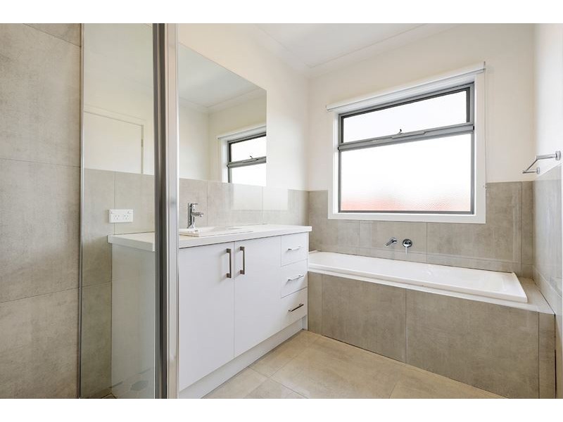 11 Acacia Street, Thomastown VIC 3074