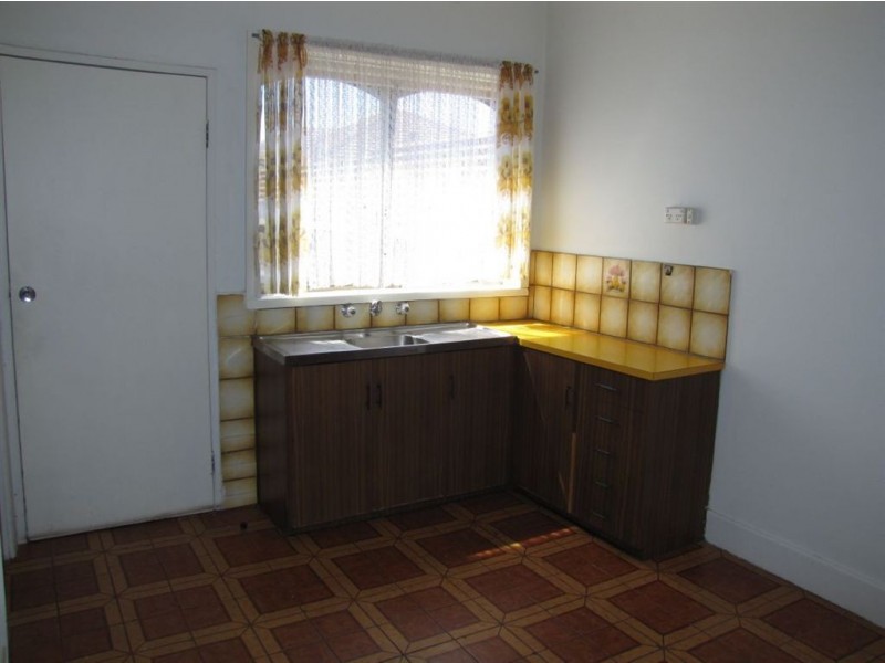 2/950 High Street, Reservoir VIC 3073