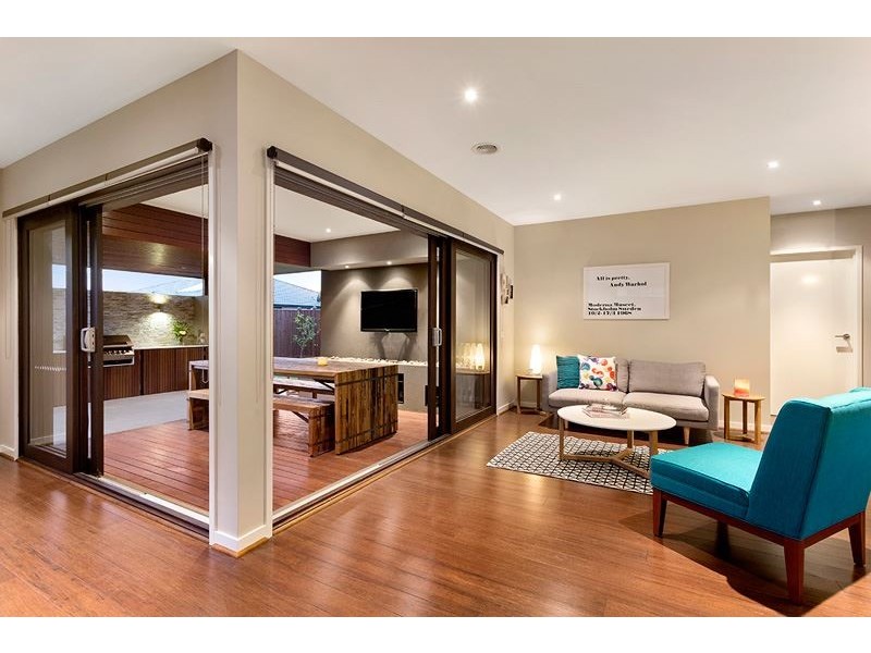 8 Joyfields Place, Wollert VIC 3750