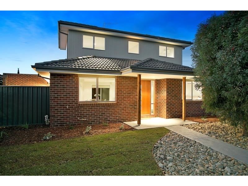 1/30 Dumbarton Street, Reservoir VIC 3073
