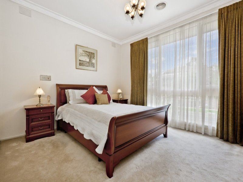 179 Plenty River Drive, Greensborough VIC 3088