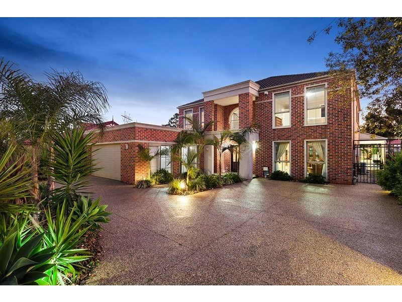 25 The Lakes Boulevard, South Morang VIC 3752