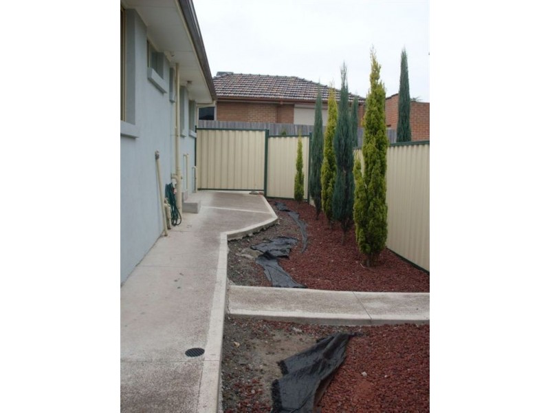 1/37 Lynne Street, Lalor VIC 3075