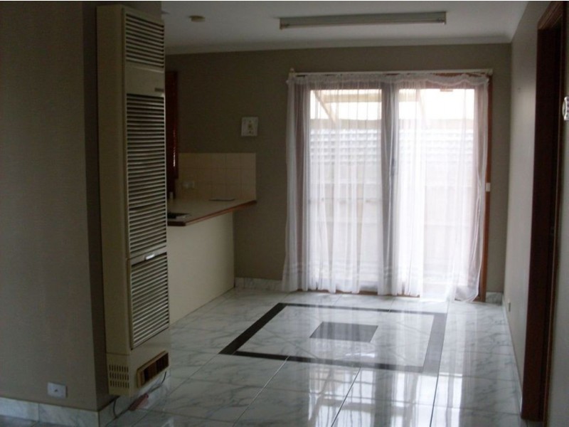 70 Prince Of Wales Avenue, Mill Park VIC 3082