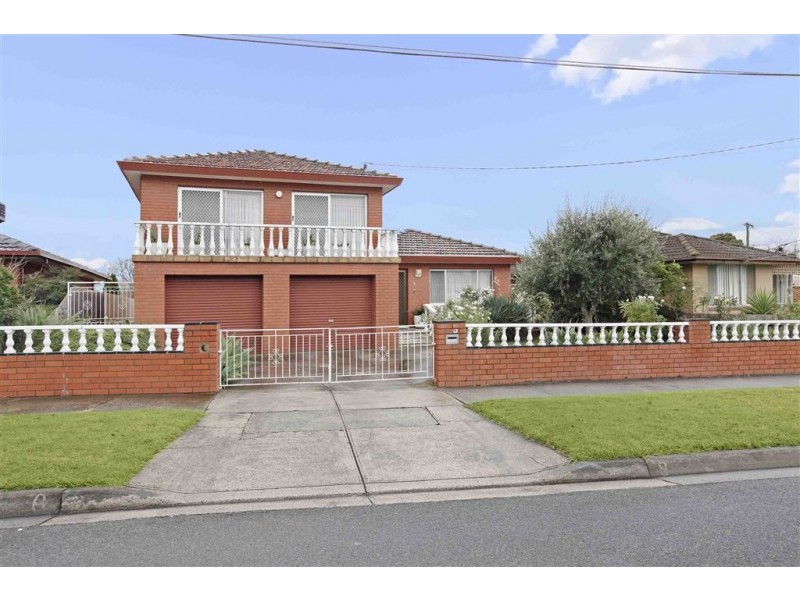8 Deakin Avenue, Lalor VIC 3075