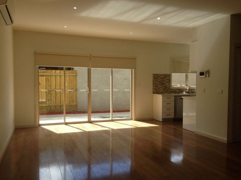 2/29 Cyprus Street, Lalor VIC 3075